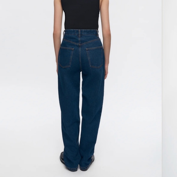 NWOT Kotn Antifit Denim Jeans, Dark Wash, size 25 - Picture 2 of 5